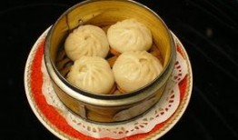 爆料杭州小笼包视频播放,网友直呼“一口咬下，满口鲜香！”